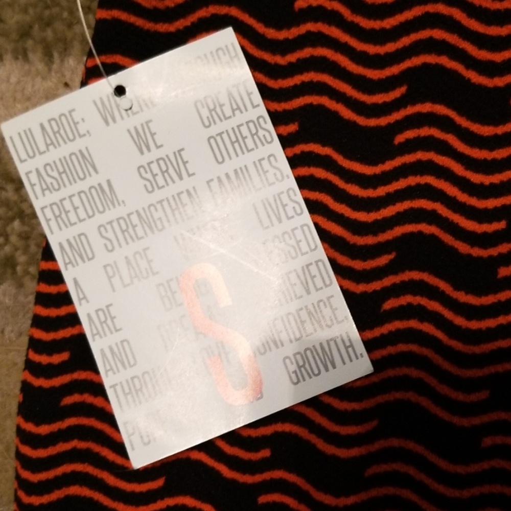 Lularoe - Picture 3 of 3